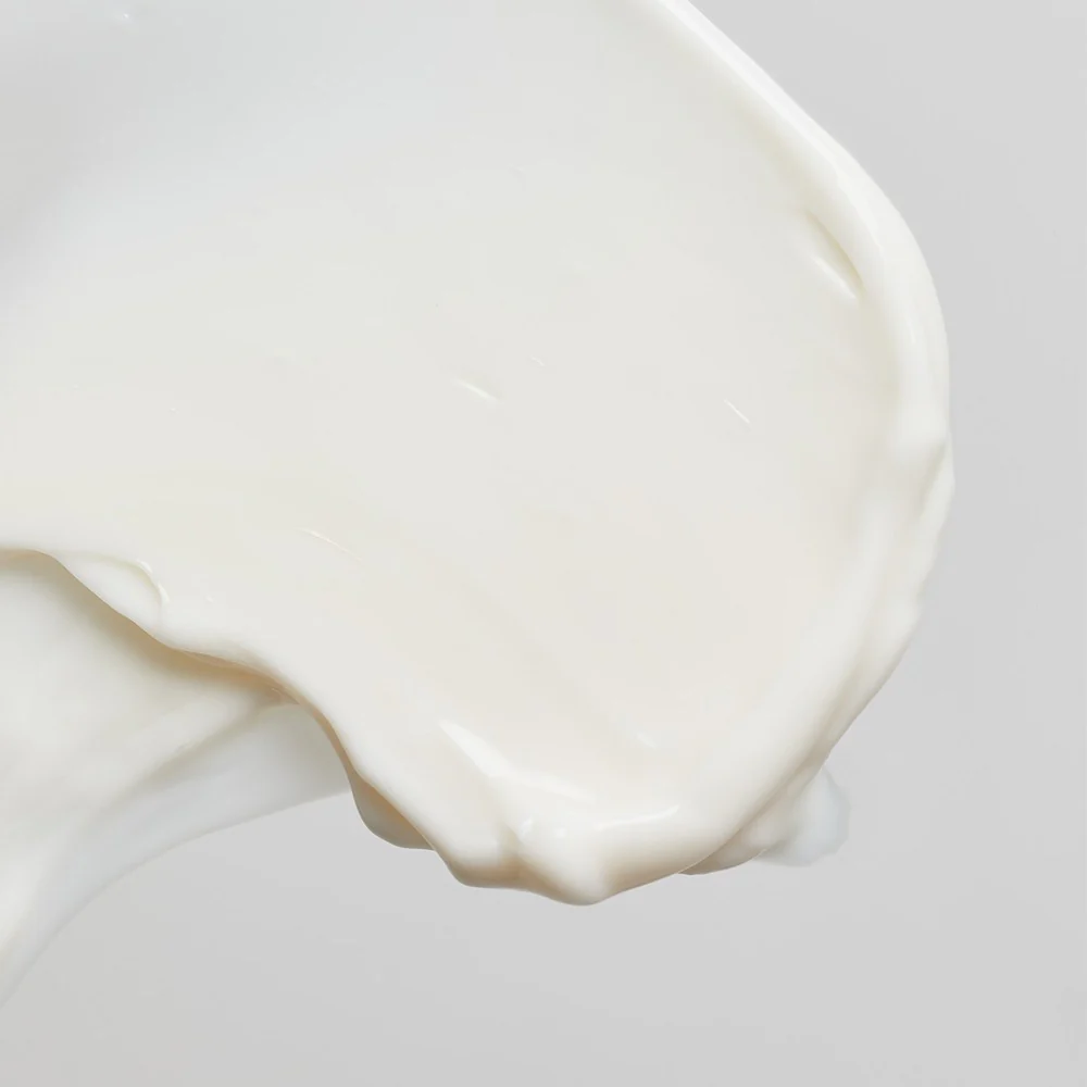Hyaluronic Lip Contour Cream - Image 3